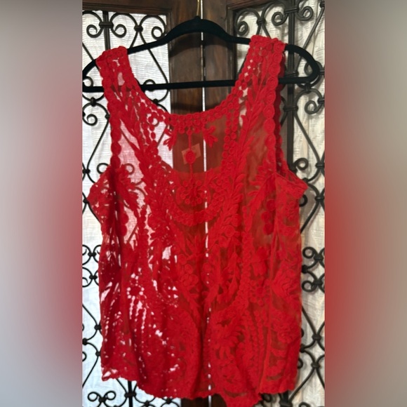 G Collection Red Lace Tank Top - Picture 3 of 3